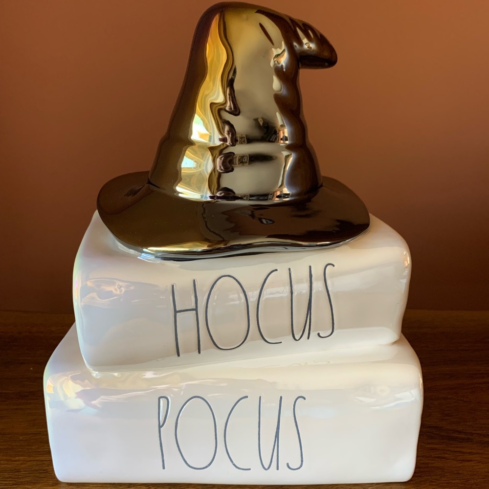 Rae Dunn HOCUS 🧙‍♀️ POCUS pearlescent book stack